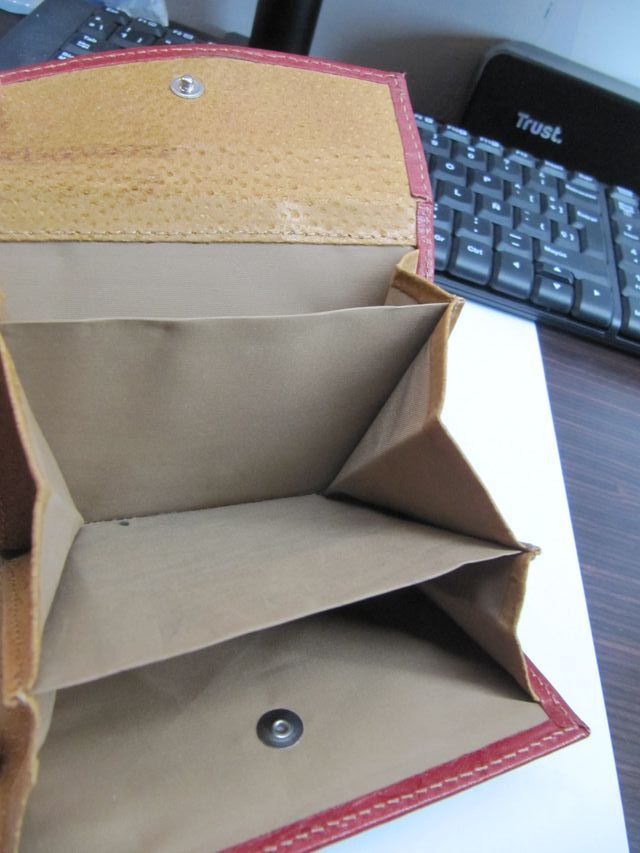 Cartera Roja Novapiel con Corazones