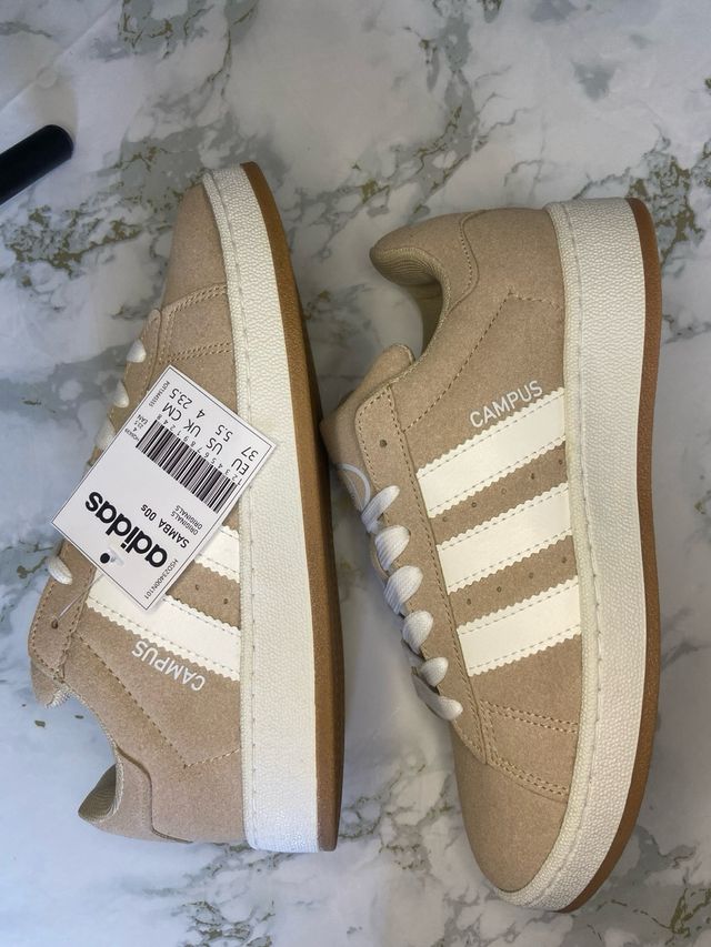 Zapatillas Beige y Blancas