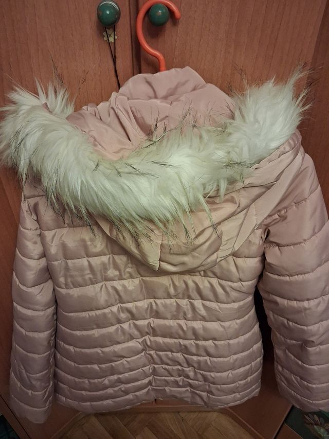 Abrigo niña rosa con capucha