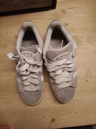 Zapatillas Adidas Campus grises
