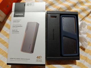 UGREEN Caja SSD NVMe M.2 USB4 40Gbps
