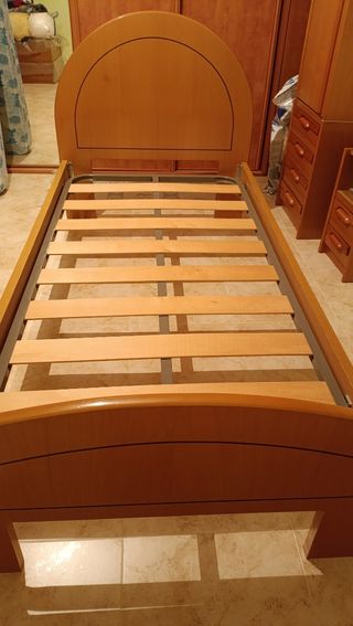 Camas 90x190cm Roble + Mesita