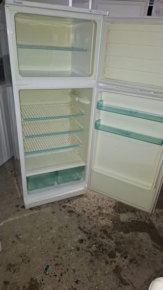 Nevera blanca Aspes