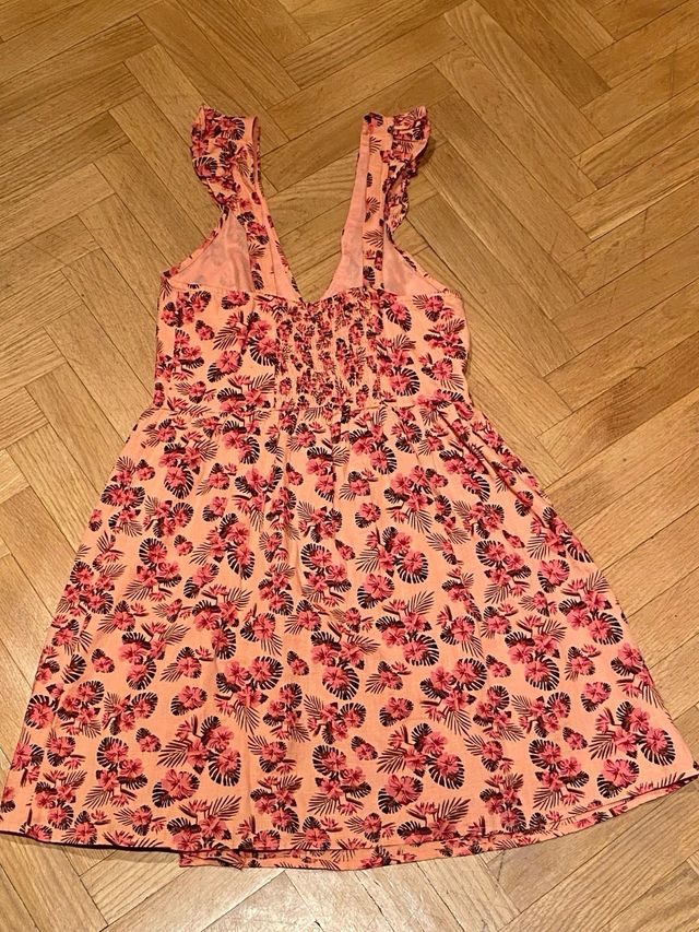 Vestido Zara floral talla S