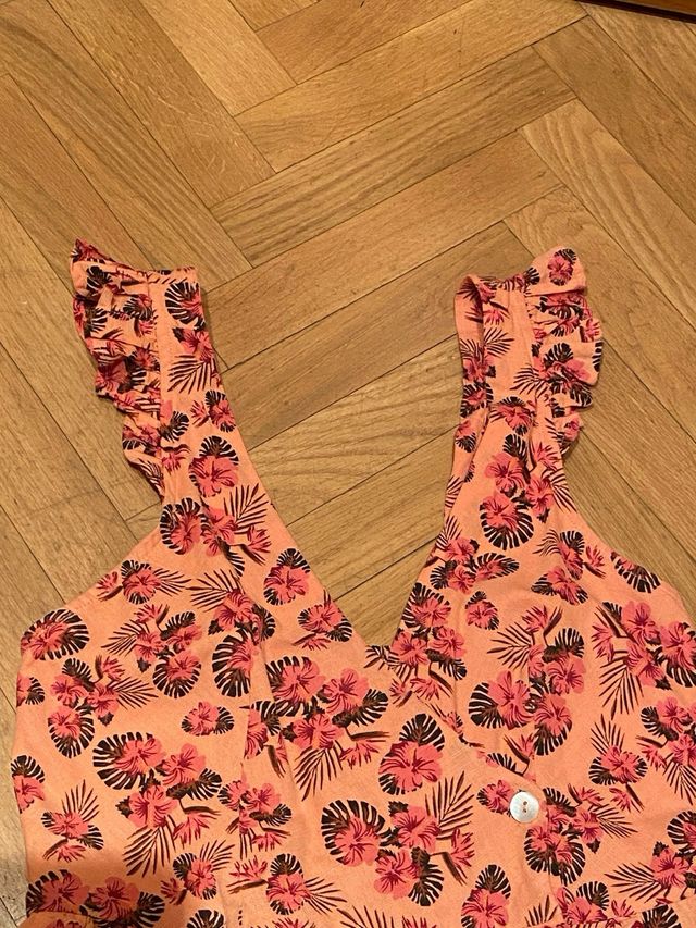 Vestido Zara floral talla S