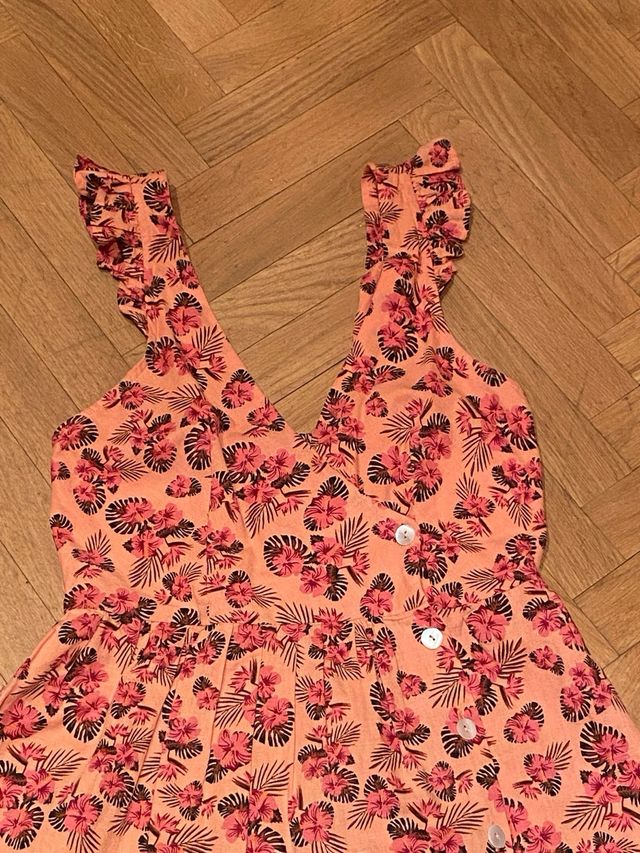 Vestido Zara floral talla S