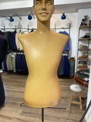 2 Maniquíes hombre vintage
600€ X Maniquí 