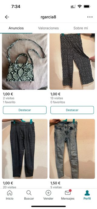 Vari vestiti da guardaroba