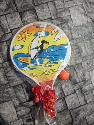 Palas de playa infantiles con pelota