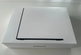 MacBook Air 13 M2 8GB RAM 256GB SSD 