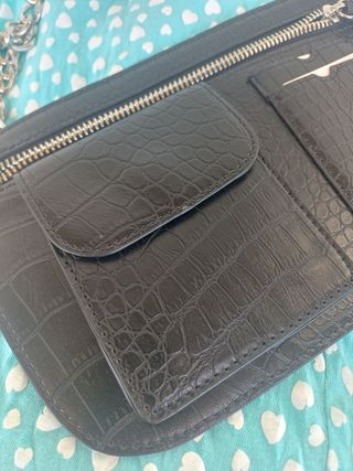 Borsa nera con catena