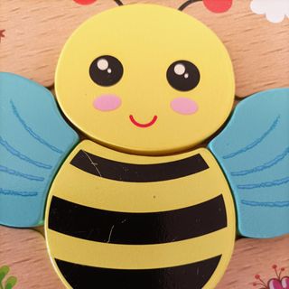 Puzzle de madera de abeja