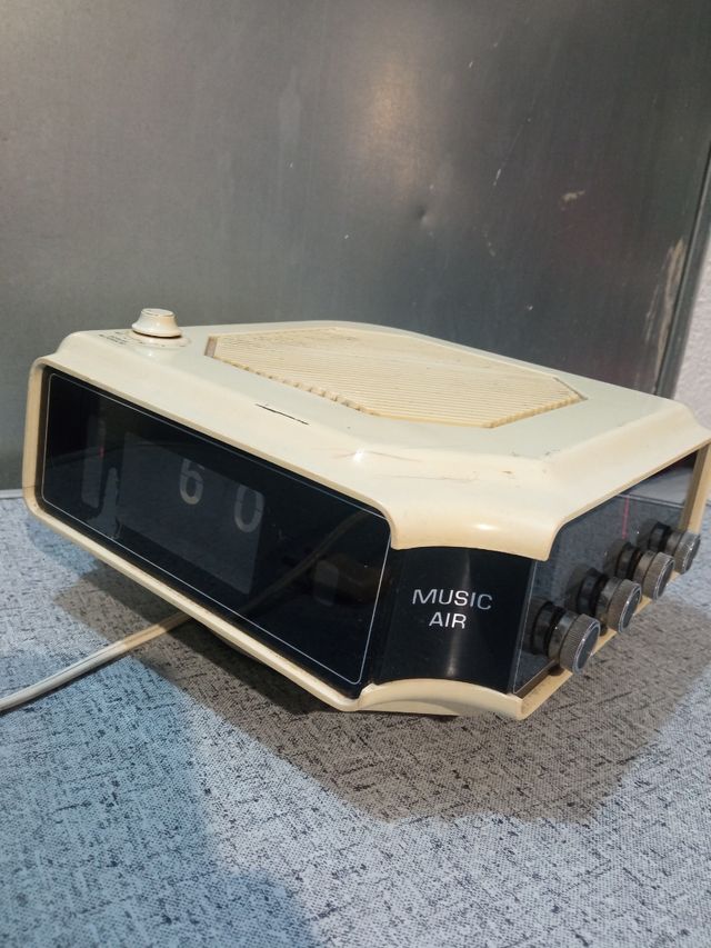 Radio Reloj Despertador Vintage