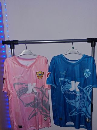 Camiseta UD Almería Tiburón Azul