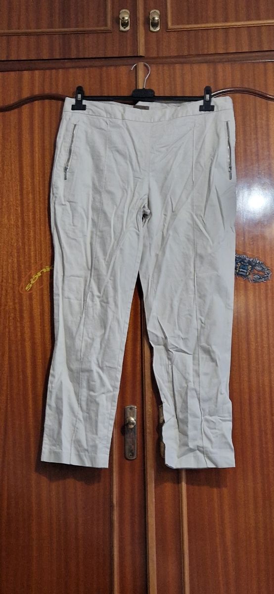 Pantalón señora Cortefiel beige