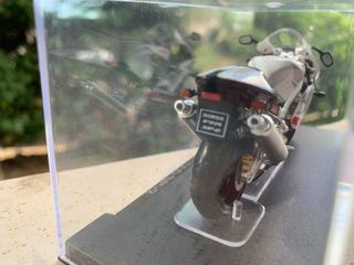 Modellino 1/24 Moto Honda VTR 1000 SP-2