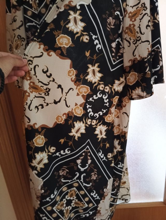 Traje túnica y pantalón estampado