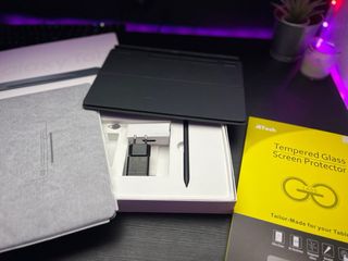 Samsung Tab S7 FE con Teclado, Lápiz y Funda.
