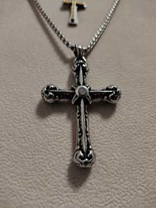 Catena con croce in acciaio inossidabile
