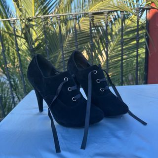 Zapatos de tacón negros talla 37