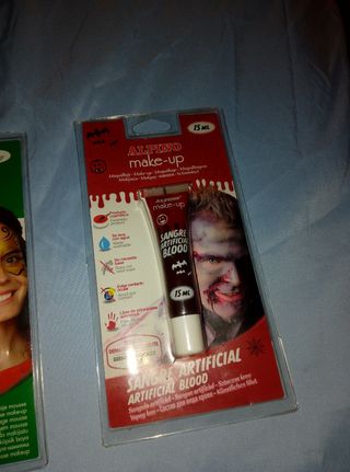 Maquillaje Alpino Fiesta y Sangre Artificial