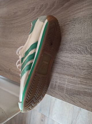 Zapatillas Adidas Blancas y Verdes