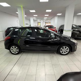 Peugeot 308 2011