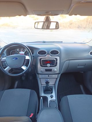 Ford Focus 2010