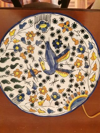 Plato decorativo de cerámica con pájaros