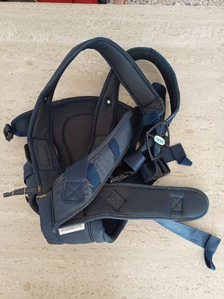 Mochila porta-bebés tejana de la marca TucTuc.