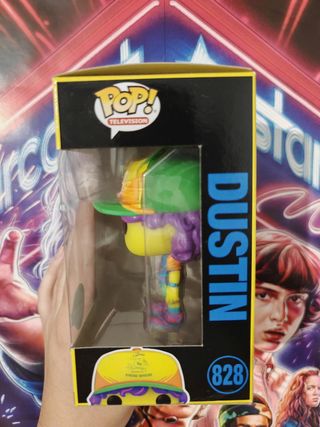 Funko Pop! Dustin Blacklight