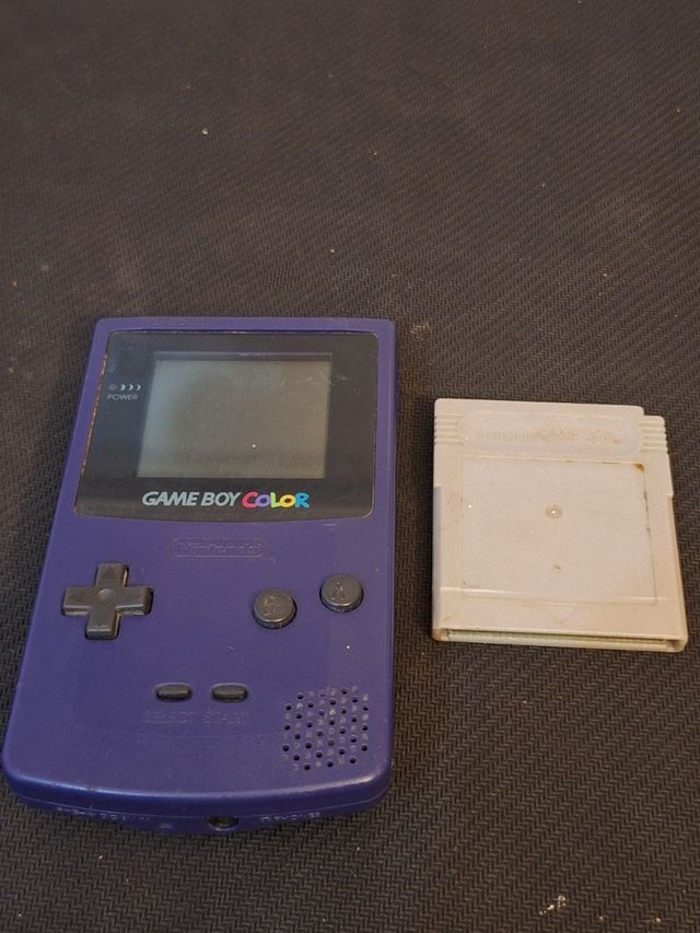 Nintendo Game Boy Color+ Pokémon Plata