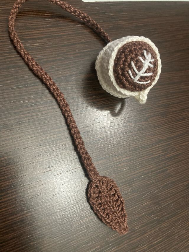 Separador de libros tejido café