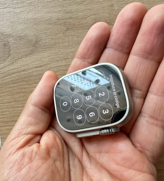 Apple Watch Ultra 2 bianco