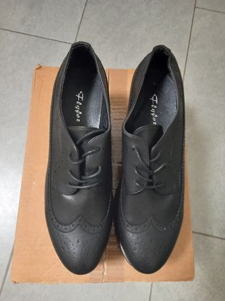 Scarpe Flyfor Nere Nuove