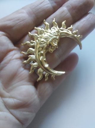 Broche Sol y Luna dorado bisutería joyas regalo 