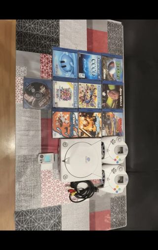 Dreamcast: 10 Jueg+2 Mandos, consola+tarj memoria 