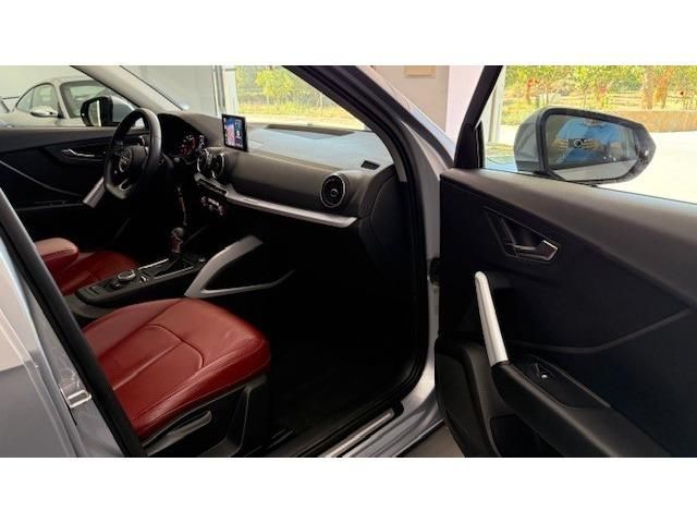 Audi Q2 design 35 TFSI 110 kW (150 CV) S tronic