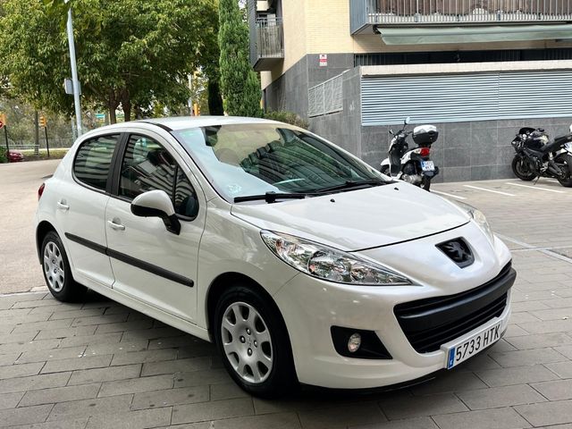 Peugeot 207Pus 1.4HDI 5p, año 2013, Impecable
