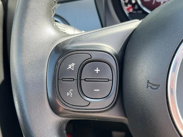 Fiat 500C 1.0 Hybrid Red 51 kW (70 CV)