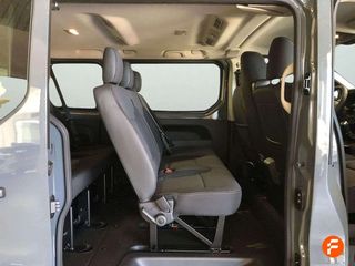 Nissan Primastar Combi 9 2.0dCi 110kW L1H1 1T N-Connecta