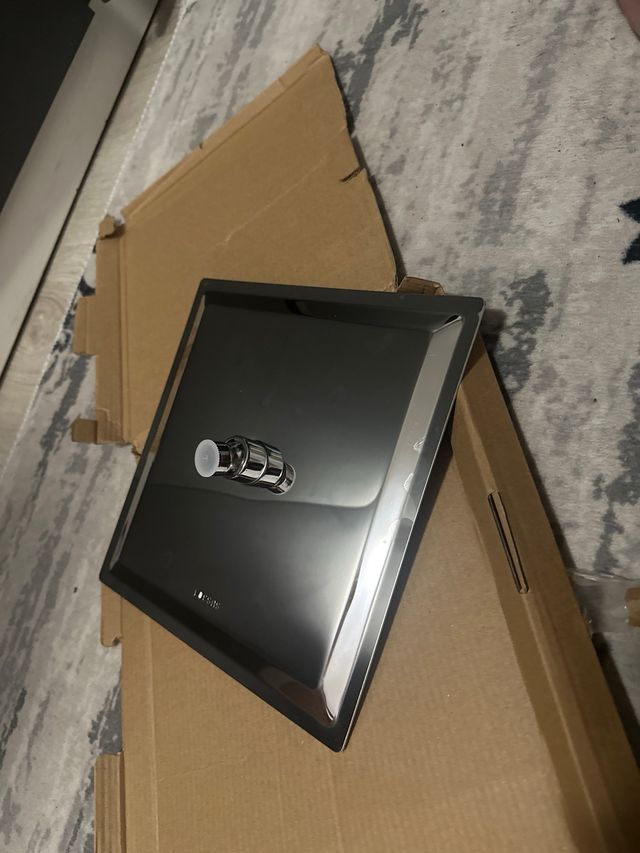 Grifo Ducha Cuadrado Negro y Plateado