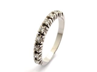 alianza oro 18k con piedra con diamante
