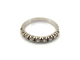 alianza oro 18k con piedra con diamante