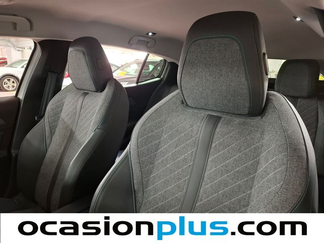 Peugeot 408 Puretech 130 Allure Pack EAT8 96 kW (130 CV)