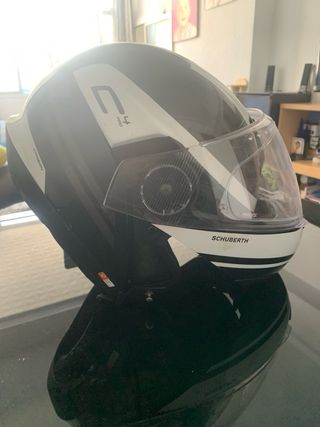 Casco Moto Schuberth Negro y Blanco