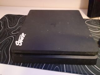 PS4 (PlayStation 4 slim de 1000gb Negra +2 Juegos 