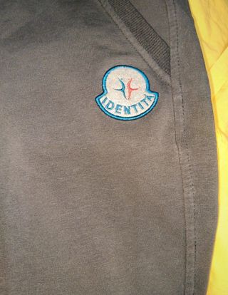 Pantaloncini neri Identity