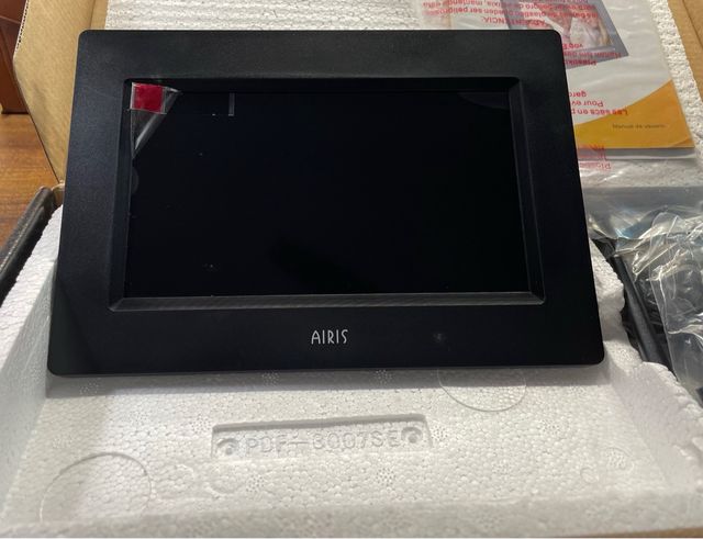 Marco Fotos Digital AIRIS MF100 Nuevo a estrenar