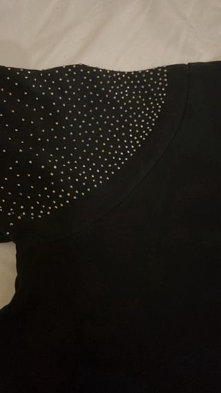Maglia nera con brillantini